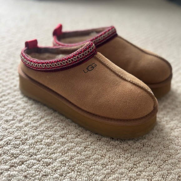 UGG Shoes - UGG Brown Slip-On Shoes with Red Accents
